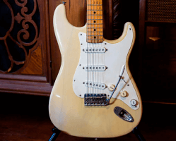 Vintage 1971 Olympic White Fender Stratocaster Blond Electric Guitar