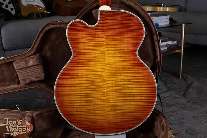 Gibson Super 4000 1997 - Honey Burst - Image 12